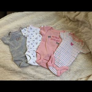 Newborn Short Sleeve Onsies-Bundle of 4
